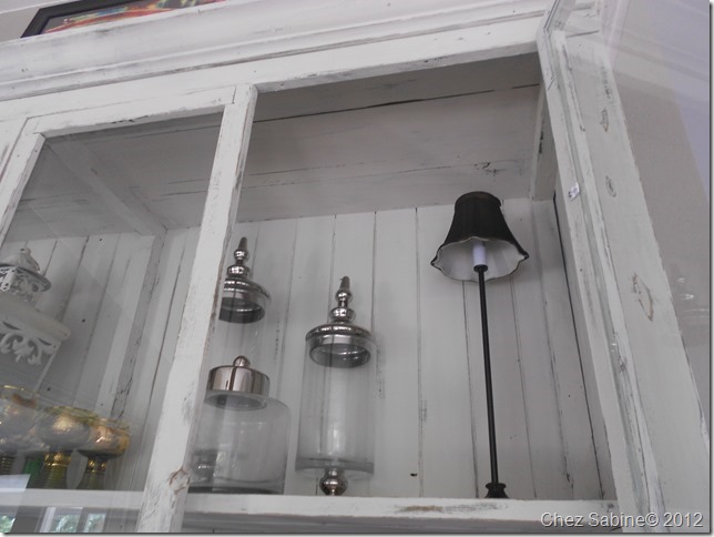 cabinet lamp 001